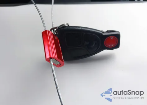 2005 Mercedes-Benz C 55 Amg z USA, uszkodzony, nr VIN WDBRF76J95F591317